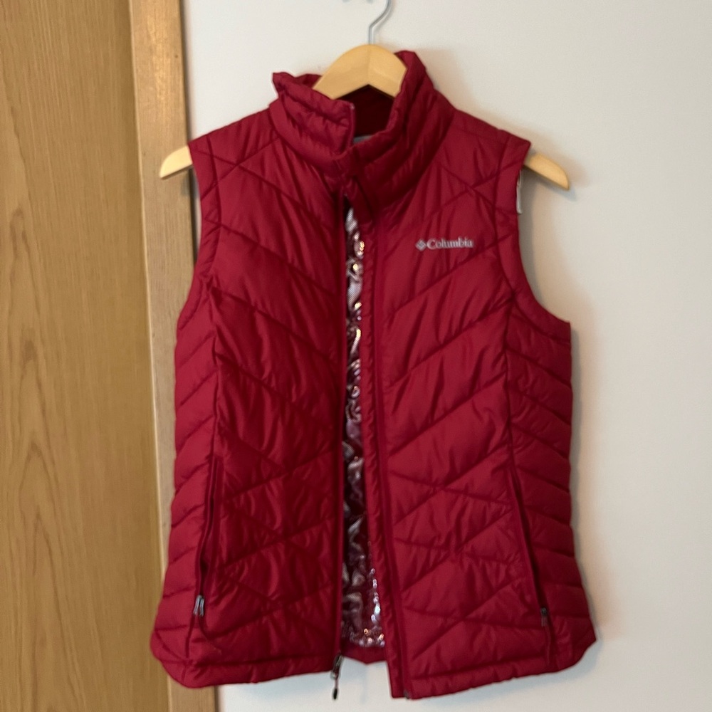 Columbia Red Quilted Puffer Vest